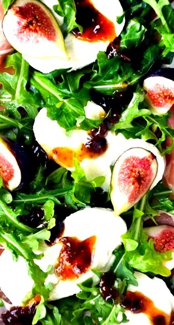 Fig, Prosciutto & Burrata Salad (via Just a Taste)