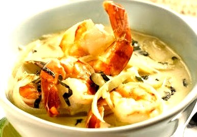 Green Curry Shrimp with Basil