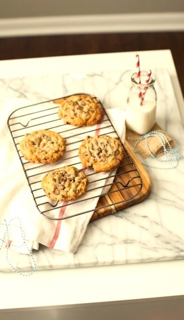 Doubletree Hotel Copycat Chocolate Chip Cookies The Little Kitchen